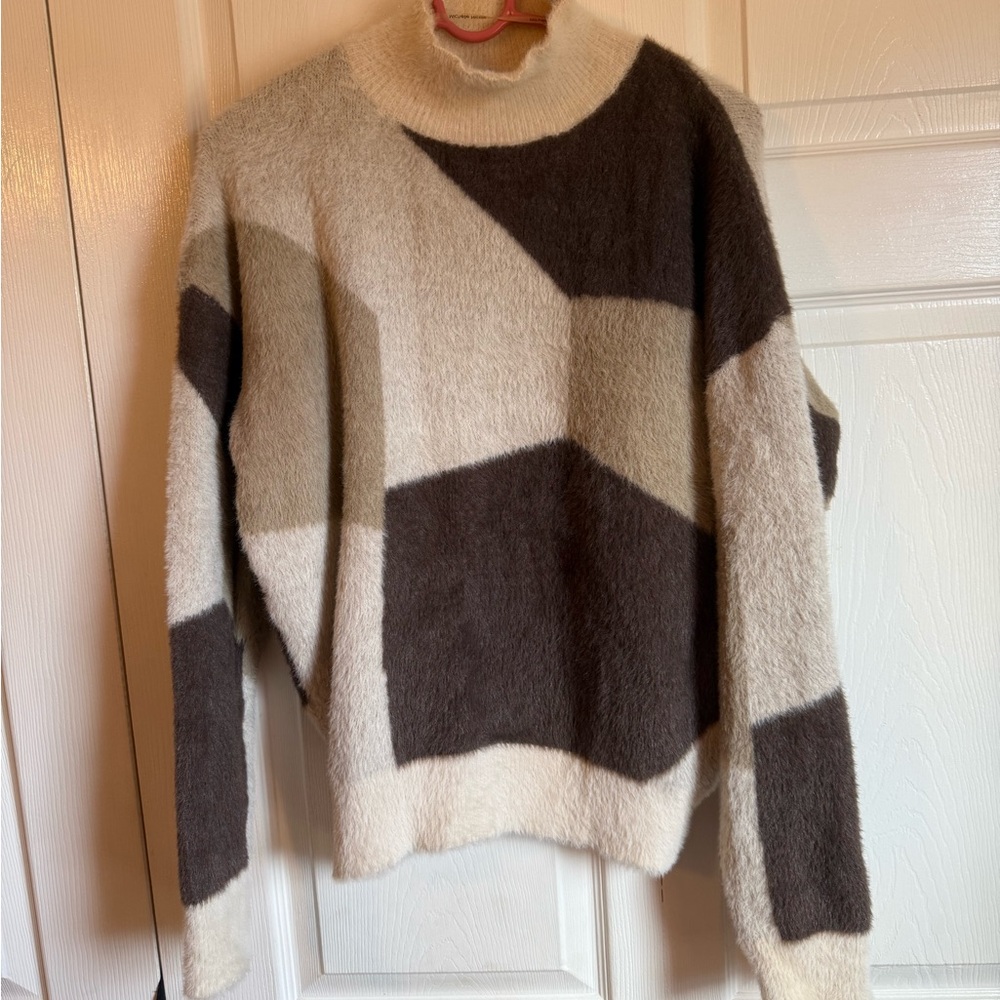 Michelle Nicole Soft Cream and Tan Sweater